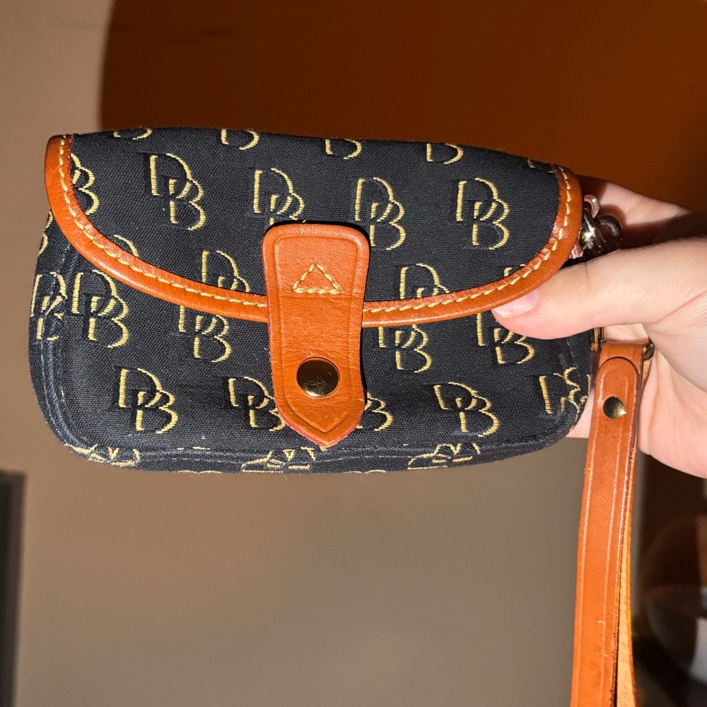 Doobey and Burke Clutch